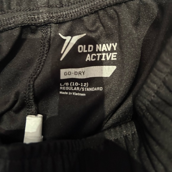 Old navy kids athletic shorts - Picture 2 of 3